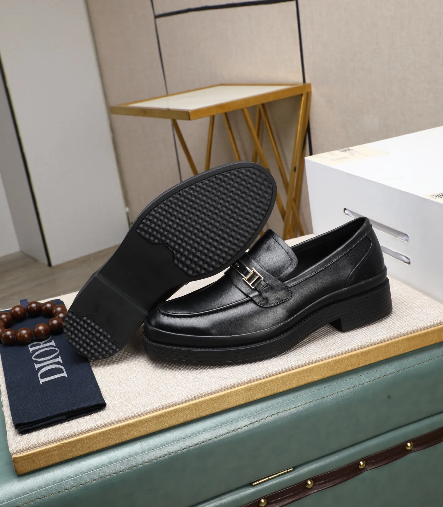 Men's men's shoes 💰540 (water-dyed cow leather) 📛📛PRADA high-end counter's latest formal business leather shoes 👔original and highest quality! Imported from Italy 🇮🇹 first-layer calfskin fabric ➕ cowhide lining Original outsole Formal size: 38➖44 (45 customized)